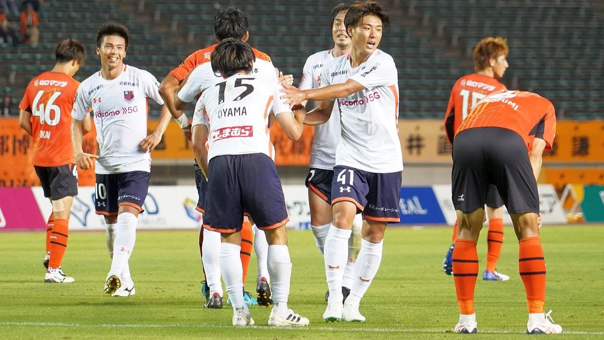 レノファらしさ を問いかける霜田大宮の勝利とホームチームの苦闘 レノファ山口 ｊ２第節 上田真之介 個人 Yahoo ニュース