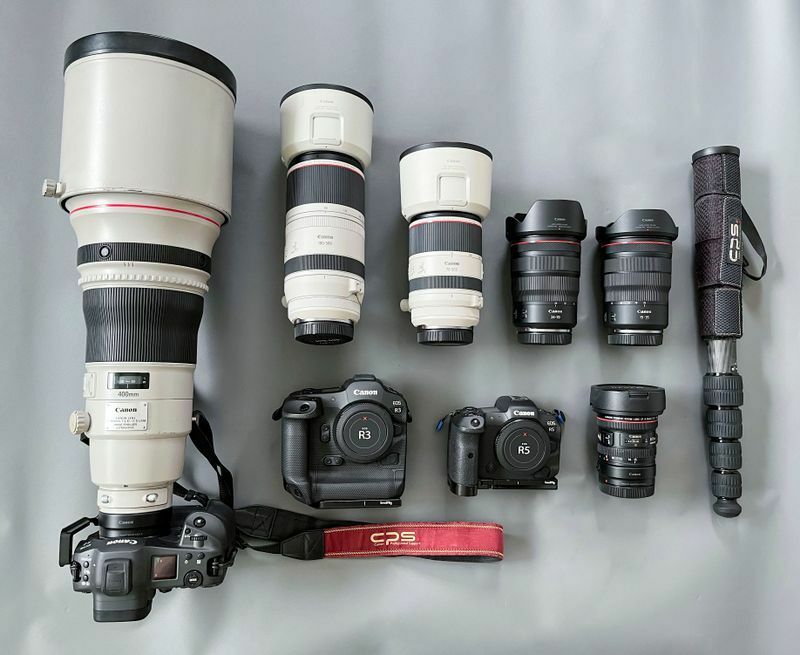 今夏の甲子園大会で使用した田中氏が所有する機材一式。これらの他にもセンターカメラでは左端より大きいレンズを、ネット裏では広角のレンズをいずれもメーカーから借りて使用した（田中氏提供）