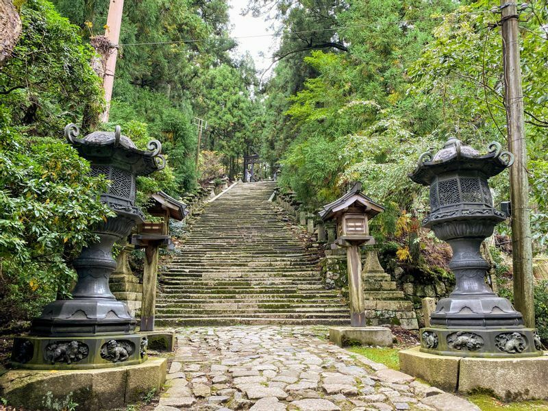 愛宕山山頂にある愛宕神社
