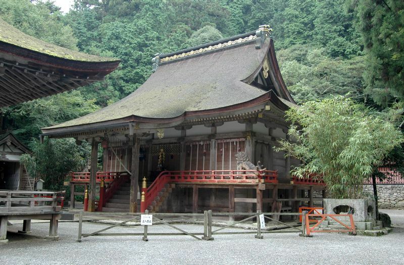 廃仏毀釈は坂本の日吉大社で始まった。