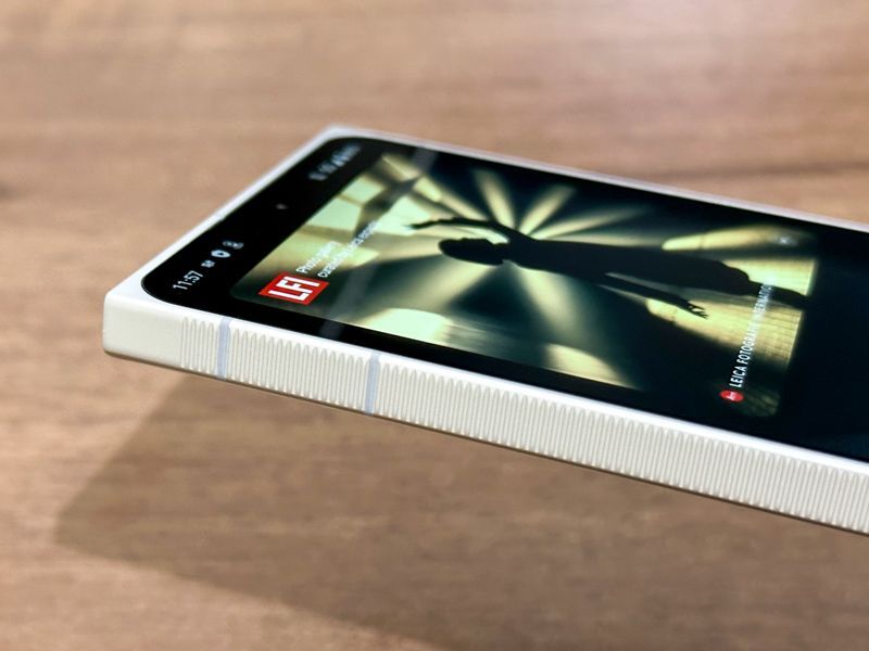 22万円のスマホ ライカ「Leitz Phone 2」は誰向けなのか(山口 22万円のスマホ ライカ「Leitz Phone 2」は誰向けなのか(山口