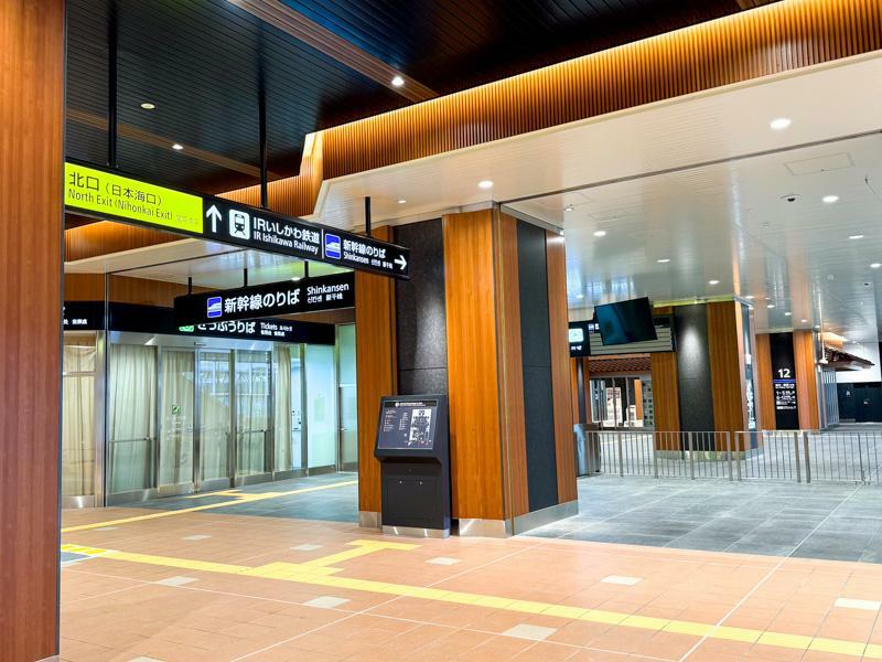 加賀温泉駅の新幹線乗り場も準備が進められているようだ（筆者撮影）