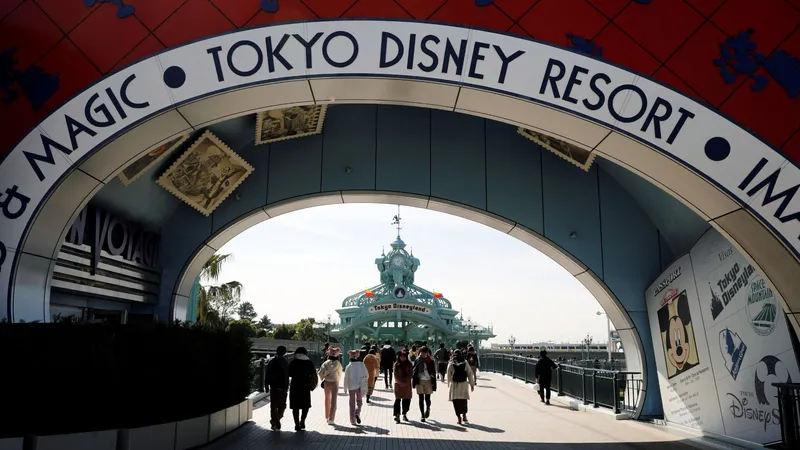 東京ディズニーランド シーのチケット変動価格制導入と 9時間の壁 山口有次 個人 Yahoo ニュース 東京ディズニーランド シーのチケット変動価格制導入と 9時間の壁 山口有次 個人 Yahoo ニュース