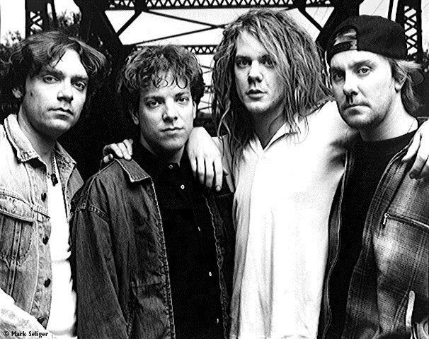 Soul Asylum (1990s lineup)