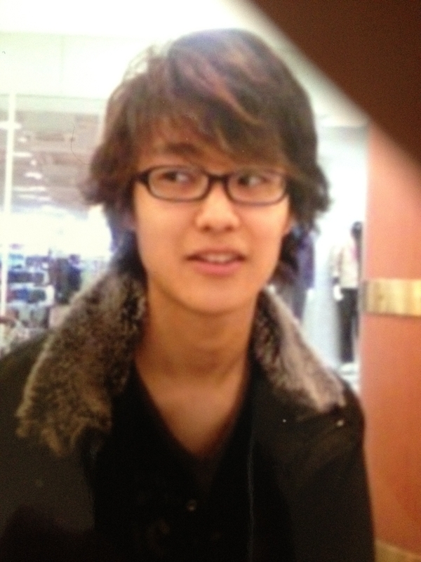 無免許運転による飲酒ひき逃げ事件で死亡した眞野さんの長男・貴仁さん。19歳の大学生でした(遺族提供)