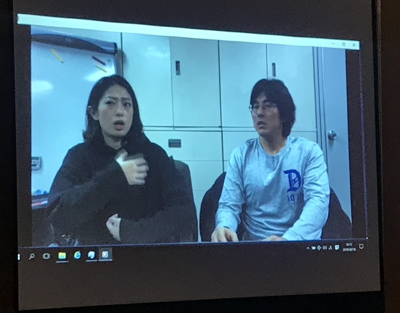 会場で流された、虐待を疑われた親たちのメッセージビデオ。大阪府の菅家さんは2018年末に不起訴となったが、2月16日現在、まだ児童相談所によって子供と分離されたままの日々が続いている（筆者撮影）