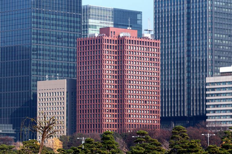 日本で初めて自動車保険の営業認可を取得した東京海上保険株式会社（現：東京海上日動火災保険株式会社）の本社ビル