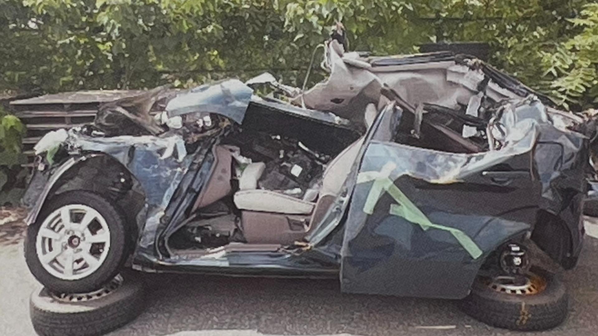 愛娘　裸 愛娘の車は「不正改造」の大型トレーラーにつぶされて… 車検後、あえて摩耗タイヤに履き替える悪質さ（柳原三佳） - エキスパート - Yahoo!ニュース