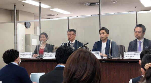 グローバルダイニング社の提訴会見（2021年3月22日、東京都内の司法記者クラブ、筆者撮影）