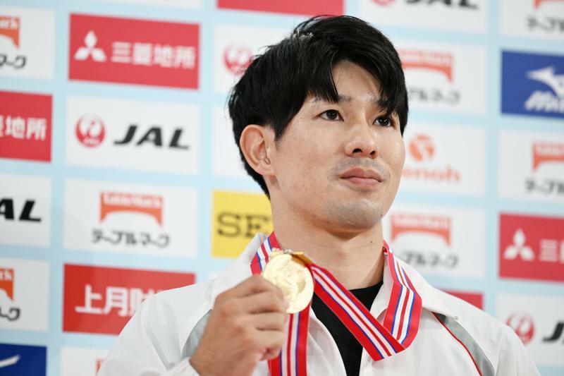 2022年全日本種目別選手権で優勝した安里圭亮