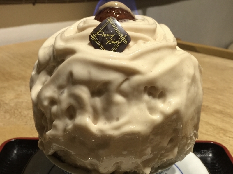 「しもきた茶苑大山」(下北沢)のクリスマス限定かき氷は、栗を使ったモンブラン氷。