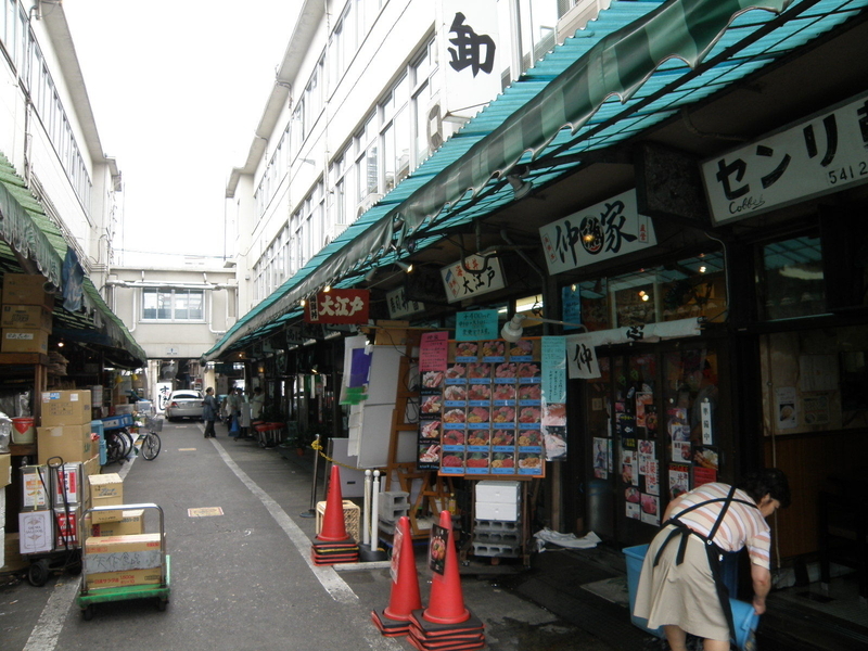 10月6日に営業を終え、83年の歴史に幕を閉じた築地市場場内の飲食店エリア。