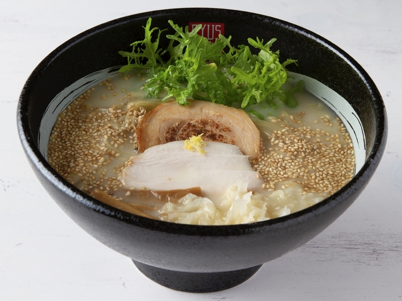 「RYUS鶏白湯ラーメン」（写真：新横浜ラーメン博物館）