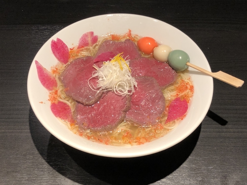 『麺屋武蔵 武骨相傳』(上野)の「さくら〜麺」