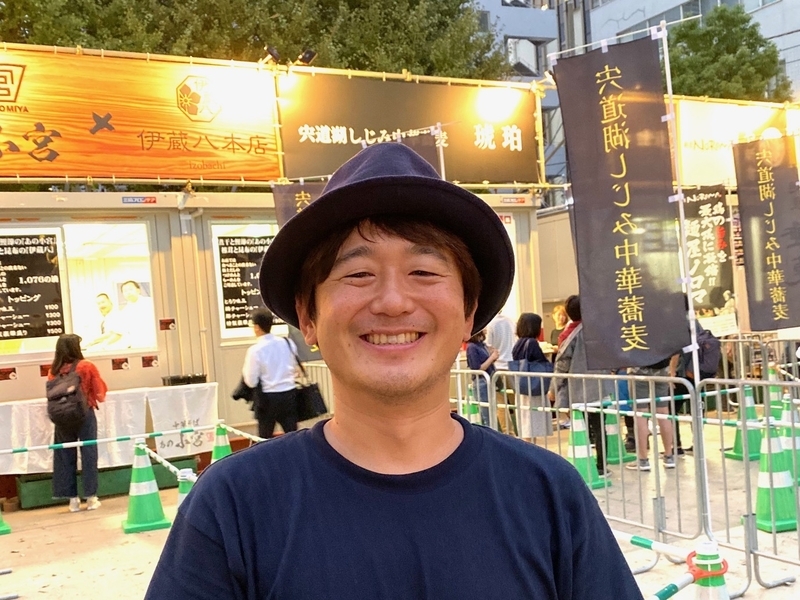 大つけ麺博プロデューサーの井上淳矢さん。本業はテレビ制作会社の社長だ