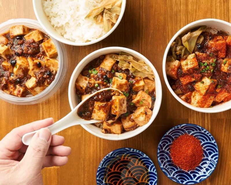 世の中のニーズを見極めて今後の出店も視野に入れている。(写真:伊蔵八 麻婆豆腐店)