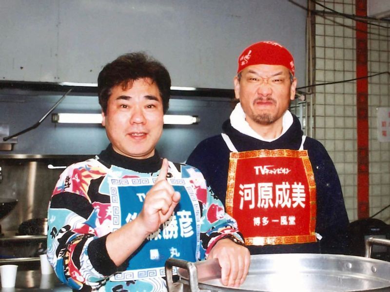 テレビ番組で共演した時の後藤さんと河原さん。(写真:新横浜ラーメン博物館)