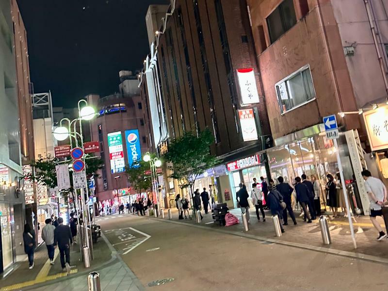 福岡一の夜の繁華街「中洲」にも多くの人気ラーメン店がある。