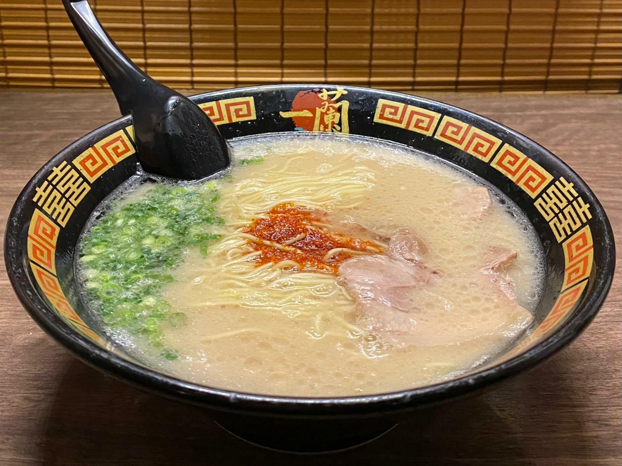 誰もが一度は食べたことがある『一蘭』のラーメン。