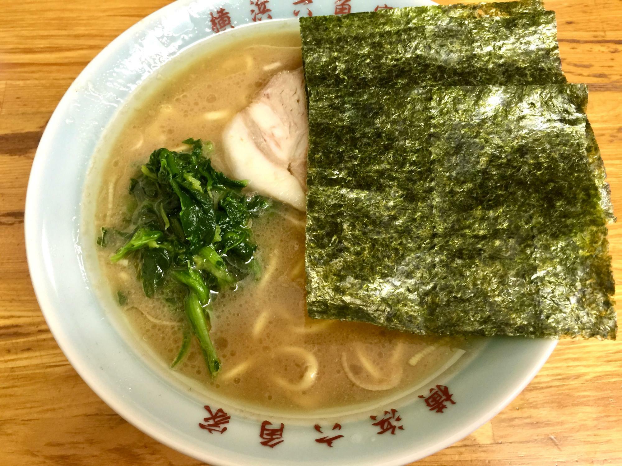 一世を風靡した『六角家 本店』のラーメン（2015年撮影）。