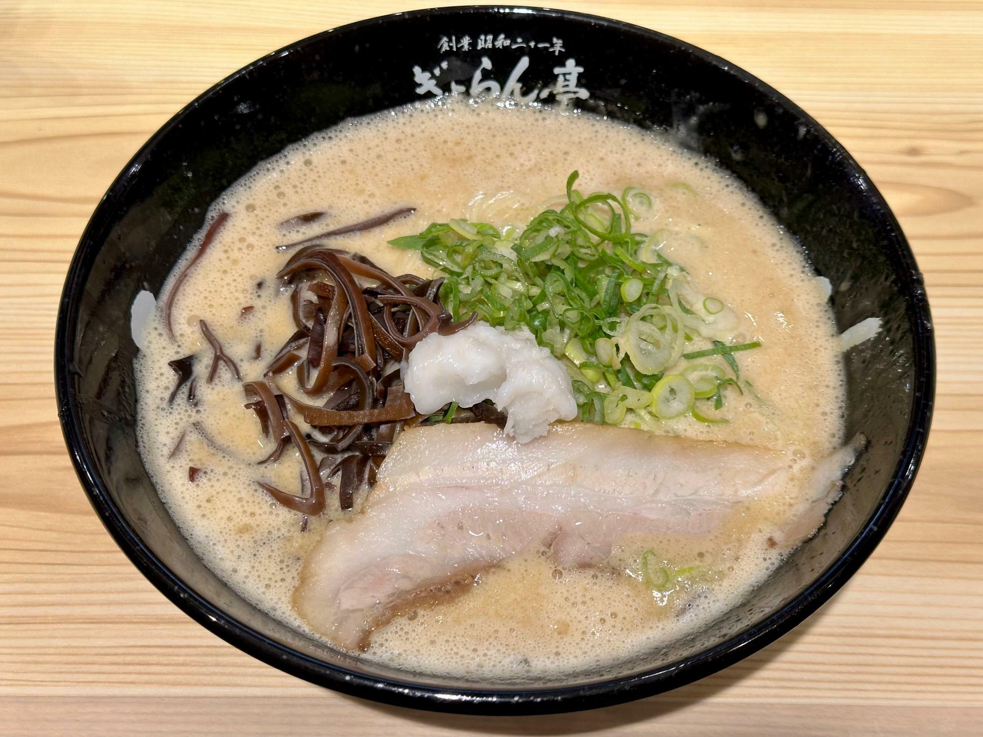 本店で人気の「どろラーメン」がついに福岡市でも。