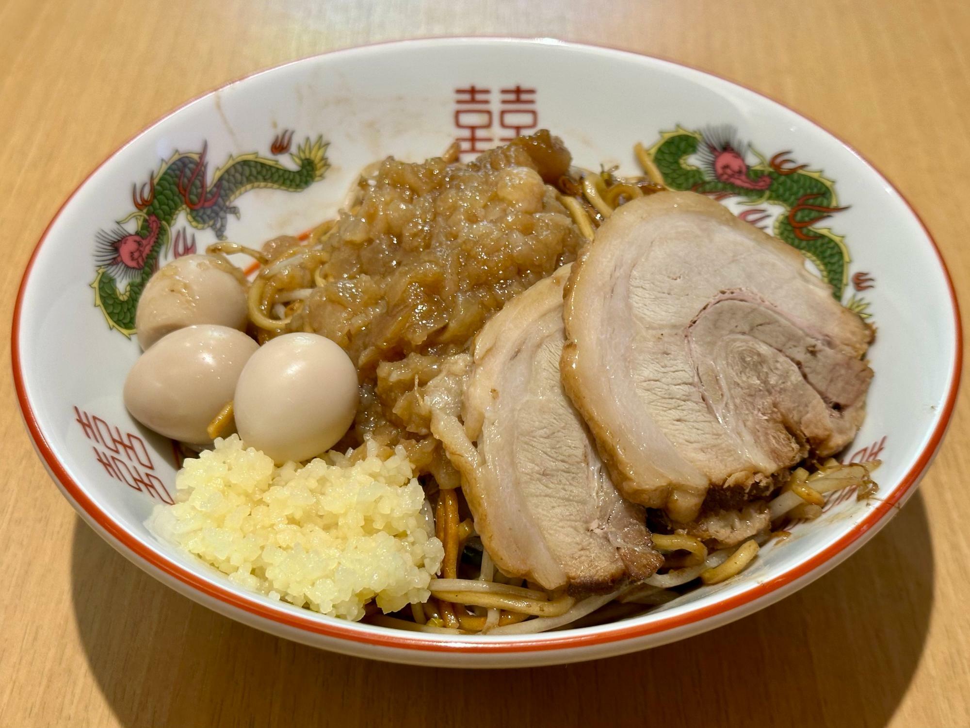 『想夫恋 渡辺通店』限定メニュー「二郎系焼きそば」。