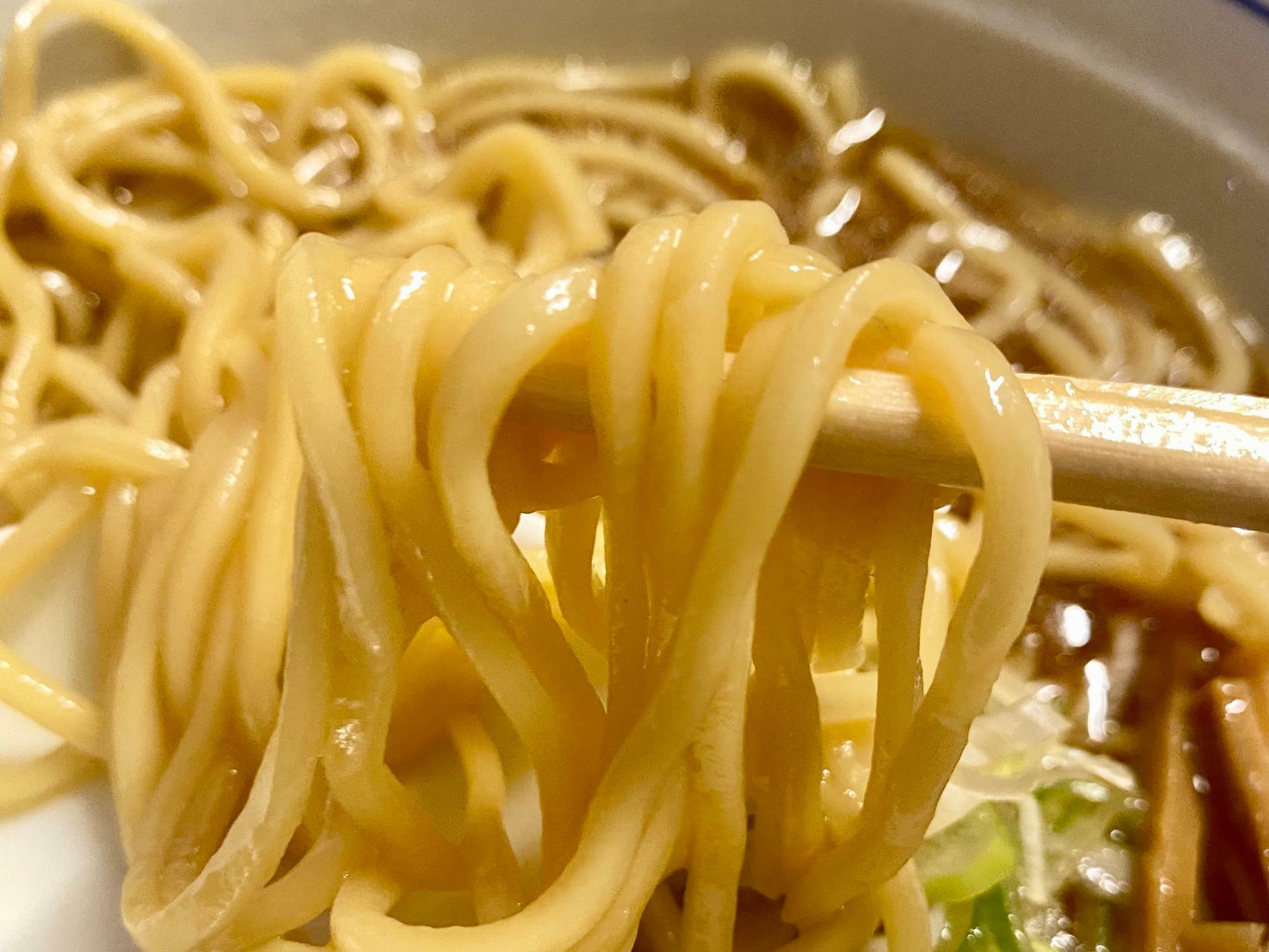 製麺を学んだ三代目によって麺も自家製麺にシフト。