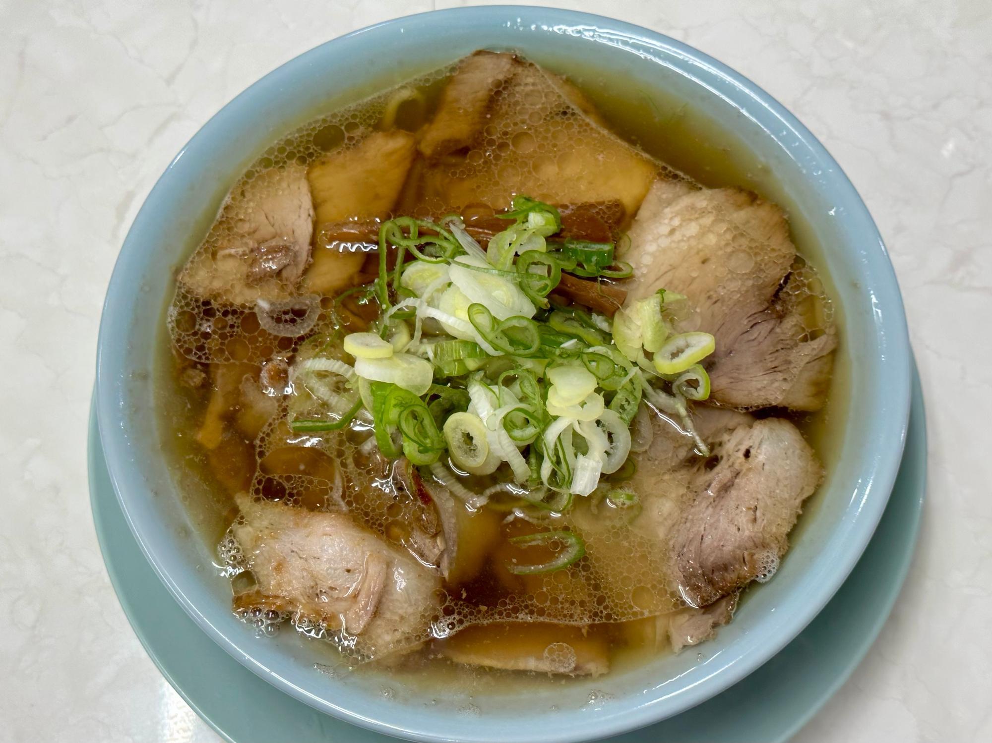 ライトなベーススープのラーメンが増えつつある。