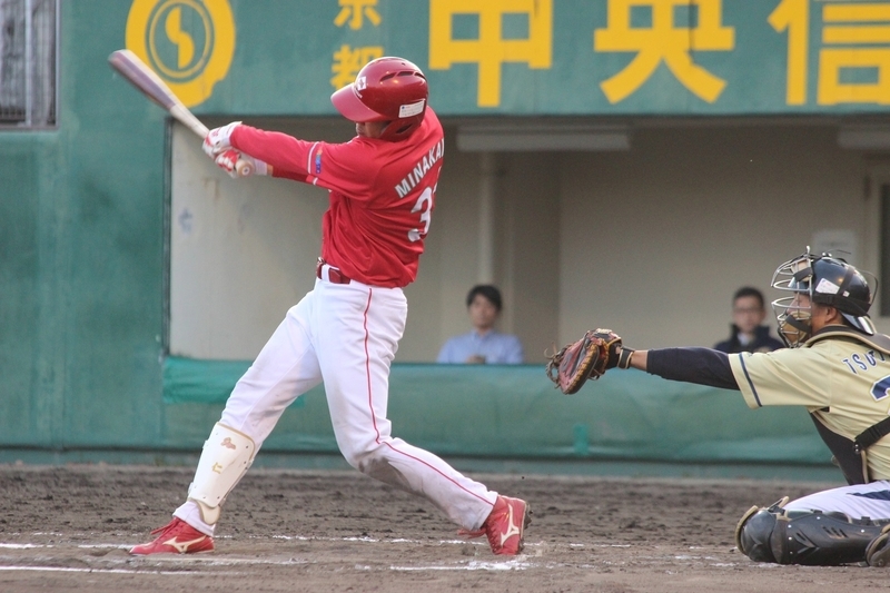 名門･日本生命の主砲･皆川 仁は、決勝本塁打など勝負強い打撃で60回目の本大会出場に貢献した。