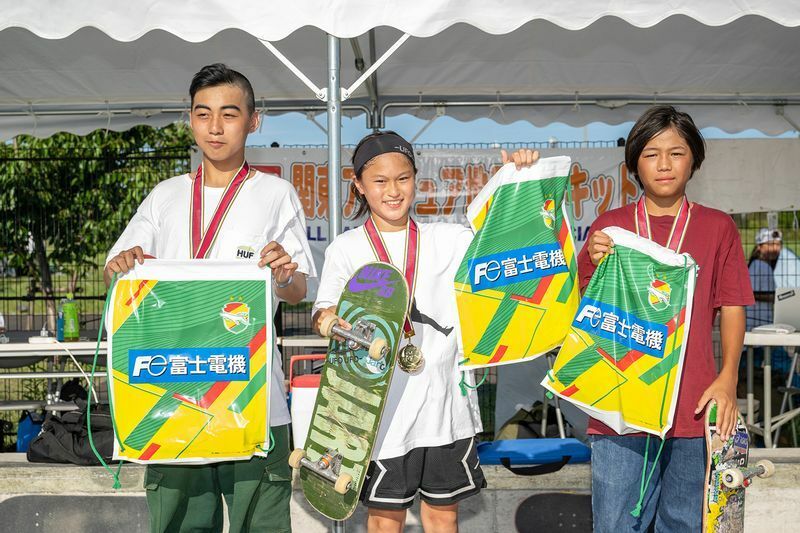 関東アマチュアサーキットで圧倒的な強さを見せた小野寺吟雲選手（写真中央）、準優勝の村上涼夏選手（写真左）、3位の古賀魁気選手（写真右）。撮影：吉田佳央