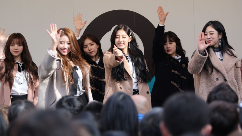 K Pop論 来日リリイベを終えたlovelyzインタビュー 韓国語で一緒に歌っていただき 感動 吉崎エイジーニョ 個人 Yahoo ニュース K Pop論 来日リリイベを終えたlovelyzインタビュー 韓国語で一緒に歌っていただき 感動 吉崎エイジーニョ 個人 Yahoo ニュース