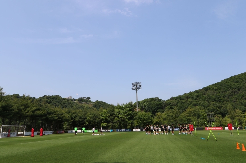 6月6日のAマッチに備え、ソウル郊外でトレーニングする韓国代表／ソウル郊外坡州にて。筆者撮影