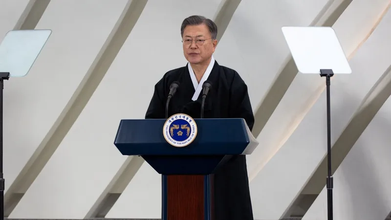 日本は謙虚に 静かだった文在寅大統領任期 最後 の対日発言 2週間前 反日の先鋒 が失脚していた 吉崎エイジーニョ 個人 Yahoo ニュース 日本は謙虚に 静かだった文在寅大統領任期 最後 の対日発言 2週間前 反日の先鋒 が失脚していた 吉崎エイジーニョ 個人 Yahoo ニュース