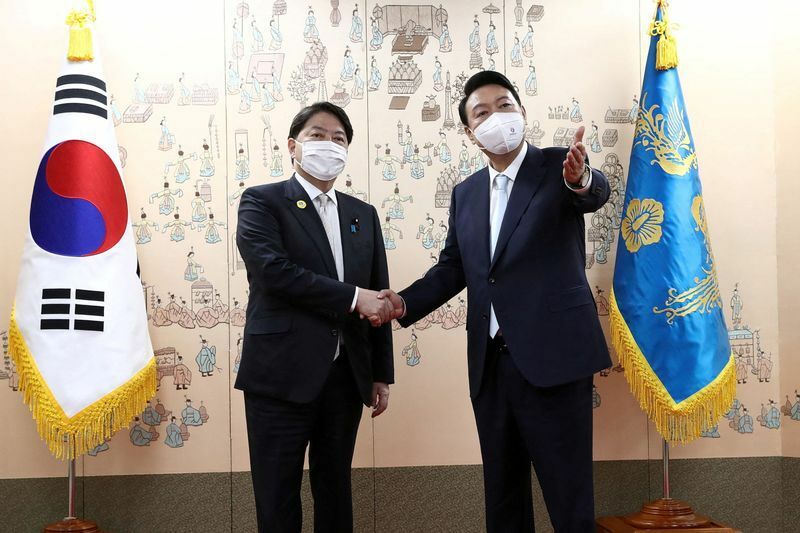 10日の就任式参席のため来韓。尹新大統領と面会した日本の林芳正外相。