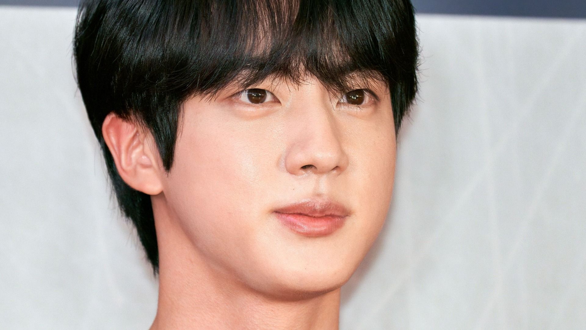 Yahoo!ニュースBTSのJINきょうから兵役へ 「ファンへの直前挨拶なし」ちょっとマニアックな別の理由