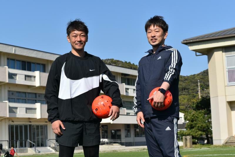 元サッカー日本代表羽生直剛さん（左）、CLAT(クラット)を共同開発をした株式会社Tecrhyme 代表取締役 杉浦 大介さん（右）